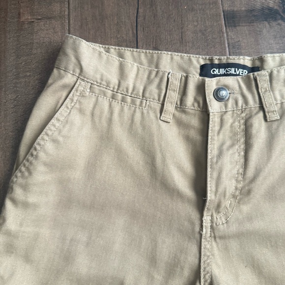 Quiksilver Shorts Size 28 - Picture 2 of 8